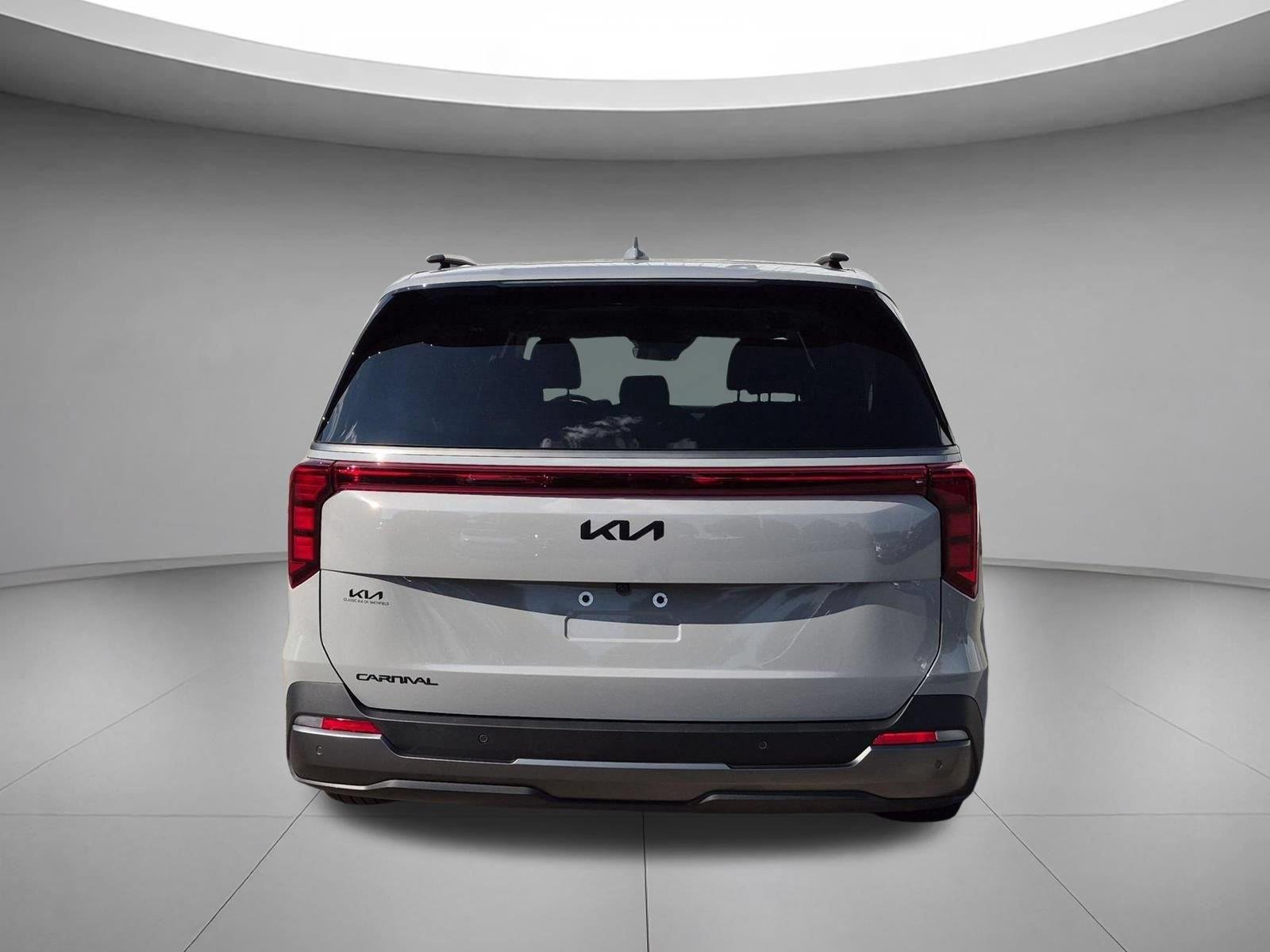 Used 2026 Ceramic Silver Kia SX image 4