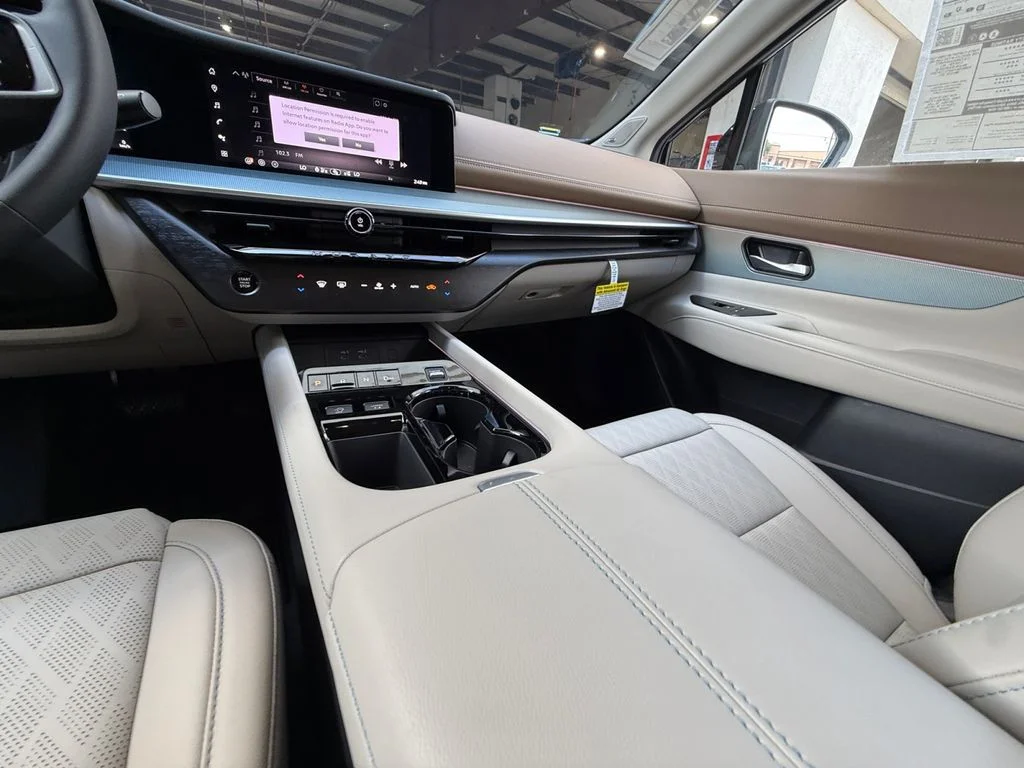New 2026 Black Nissan Platinum image 15