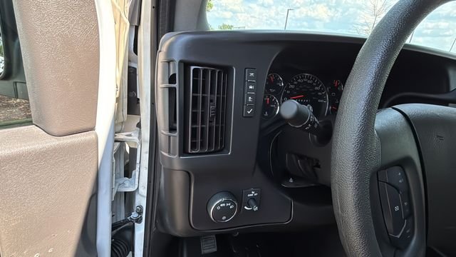 Used 2025 White Chevrolet Work Van image 21