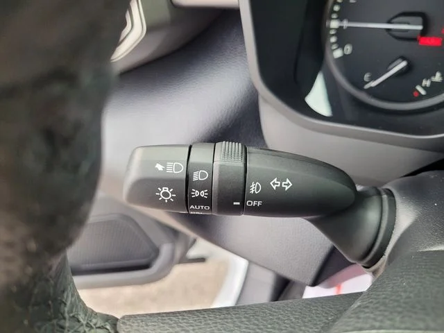 2025 Toyota Tundra SR5 - Photo 32