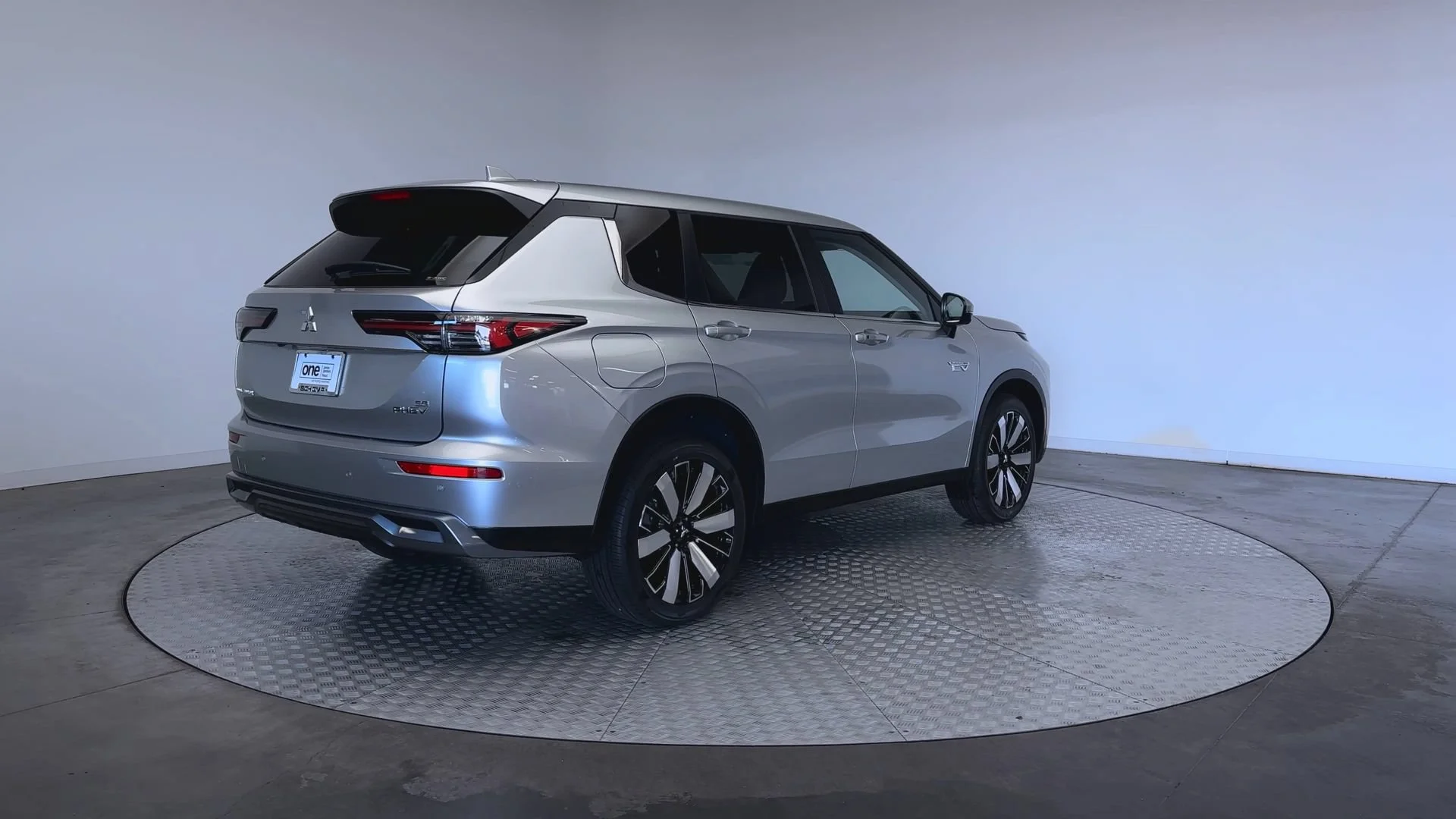 New 2026 Alloy Silver Metallic Mitsubishi SE image 8
