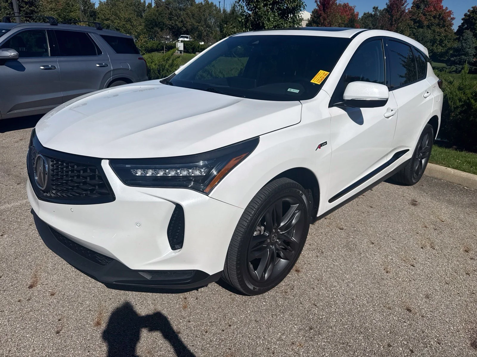 Used 2024  Acura  image 1