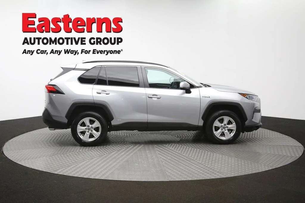 Used 2021 Silver Toyota XLE image 46