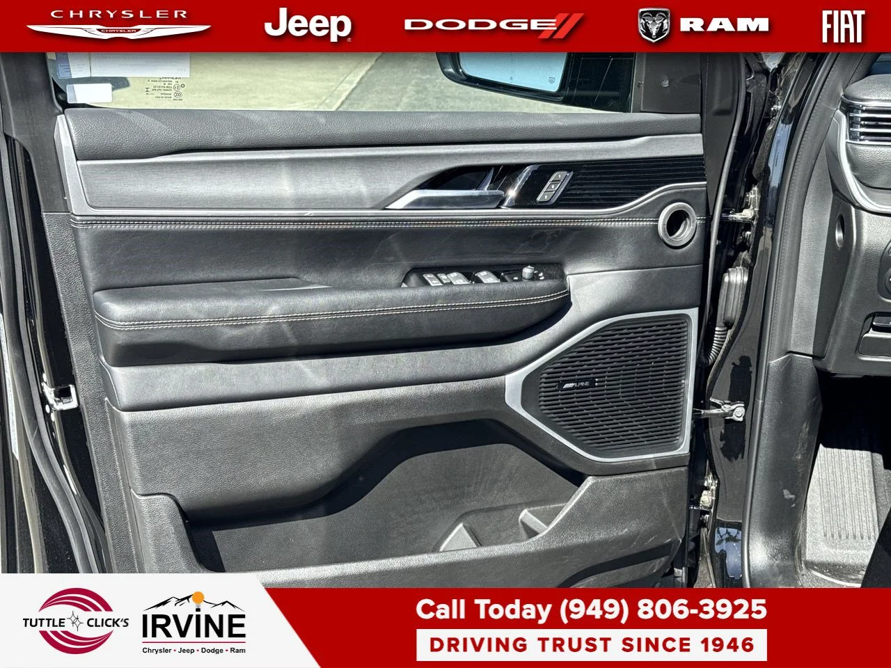 New 2026 High Gloss Black Exterior Paint Jeep Upland image 27