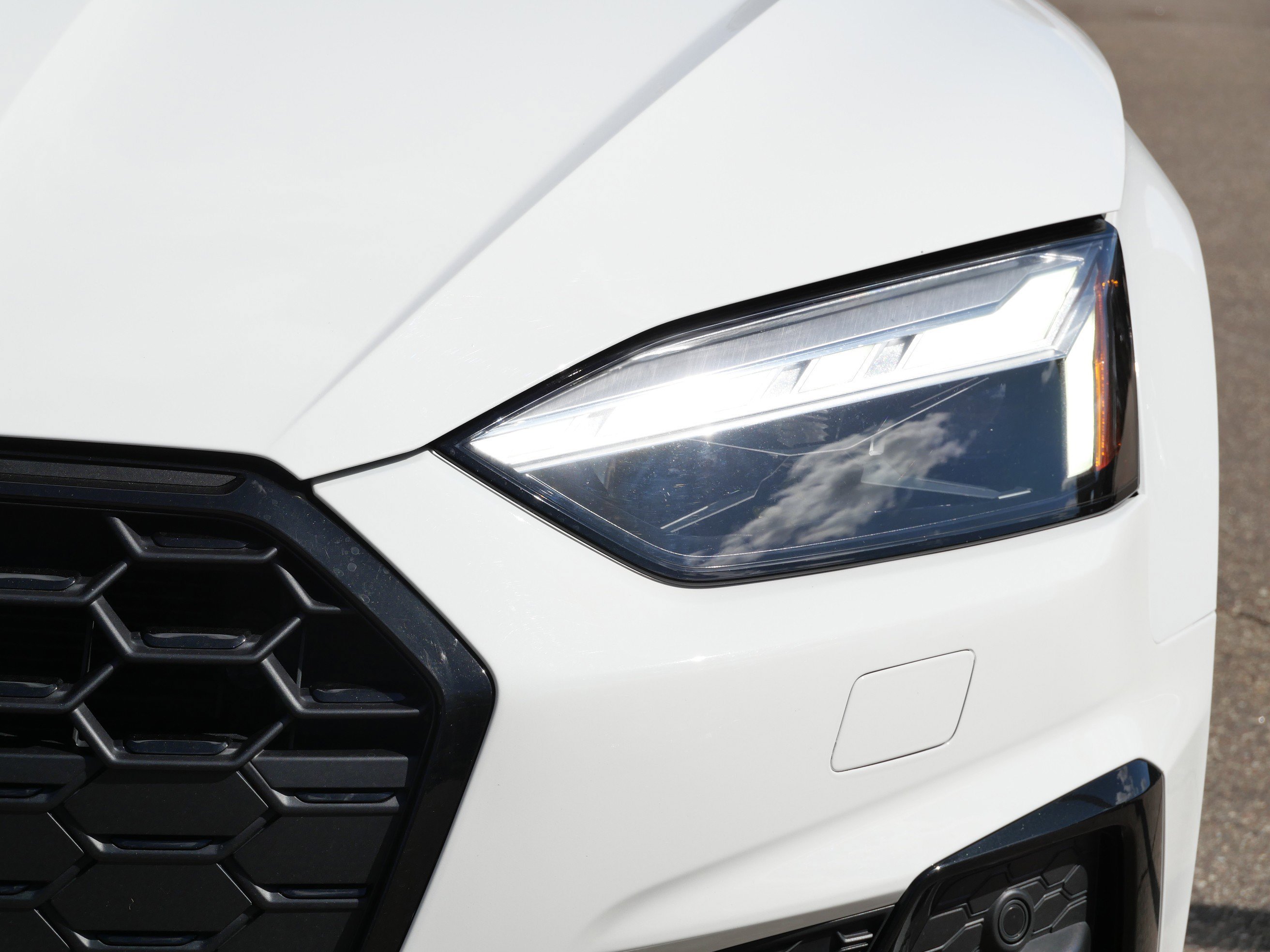 Used 2021 White Audi Prestige image 9