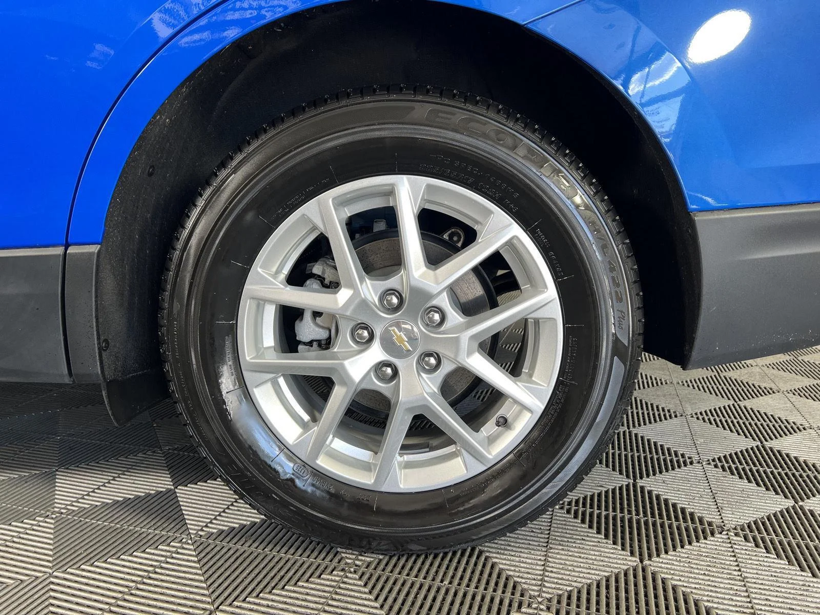 Used 2024 Riptide Blue Metallic Chevrolet LT image 30