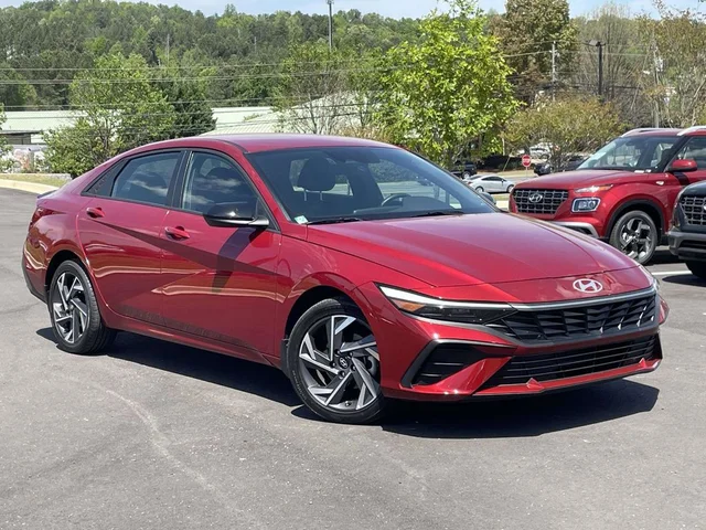 2025 Hyundai Elantra SEL Sport