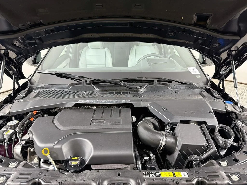 New 2026 Santorini Black Land Rover S image 32