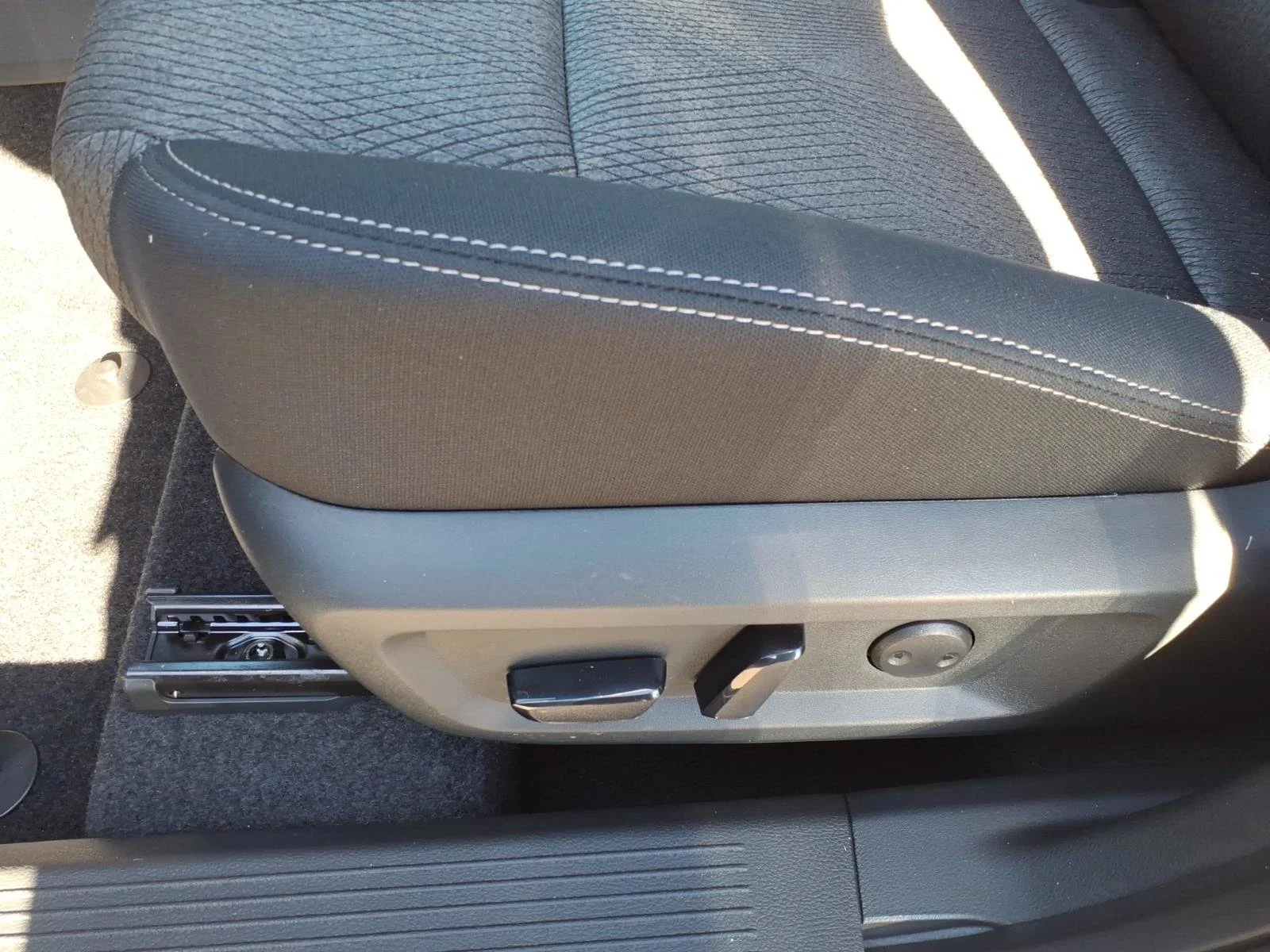 New 2026 Gun Metallic Nissan SV image 10