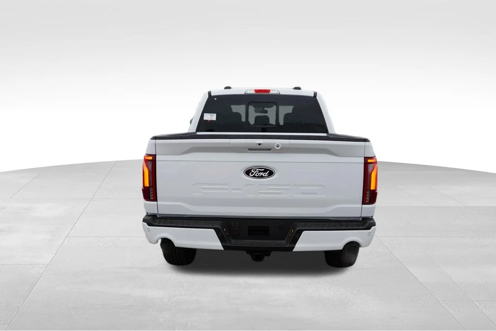 New 2026 Oxford White Ford Lariat image 4