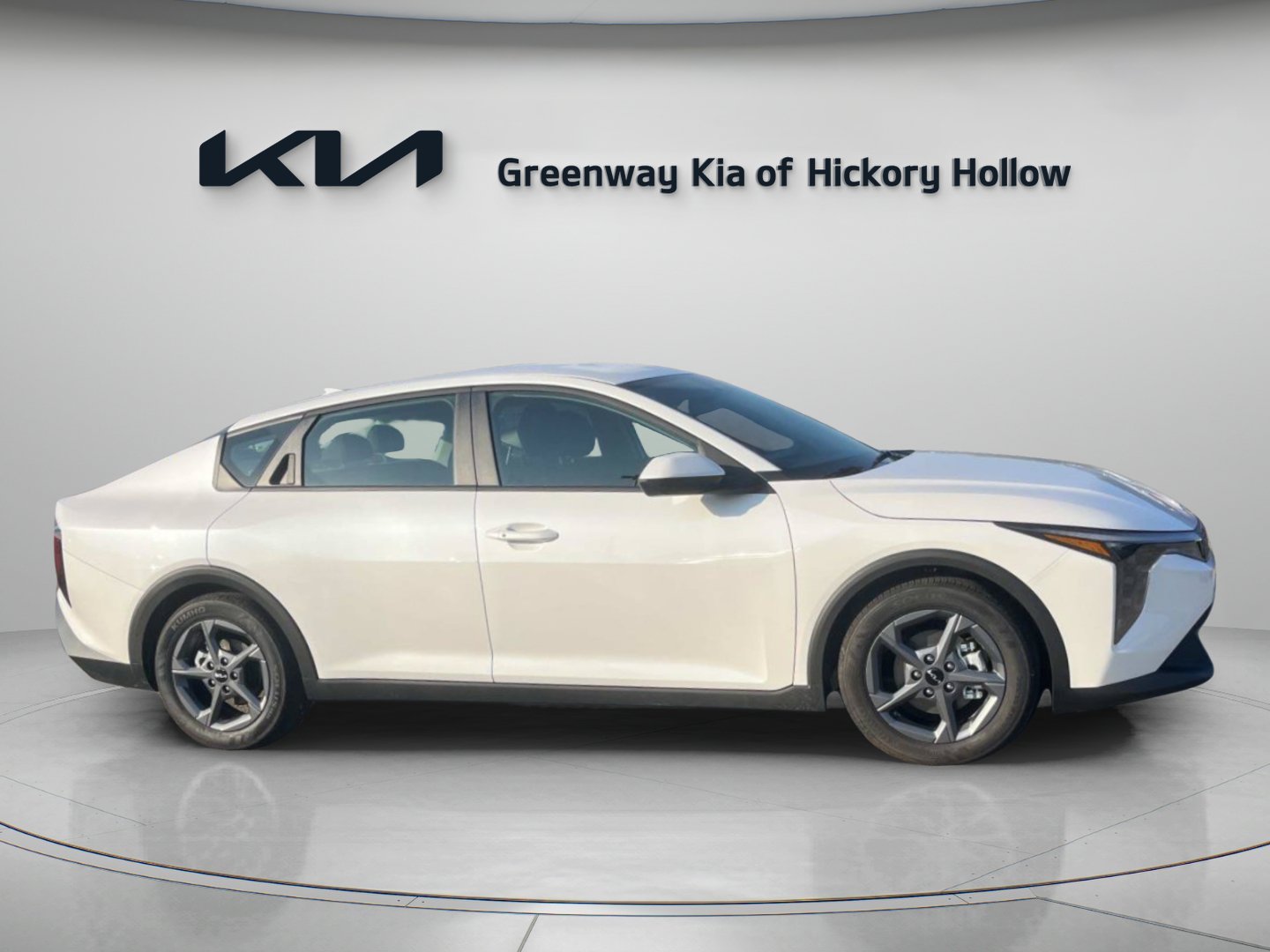 New 2026 Snow White Pearl Kia LXS image 8