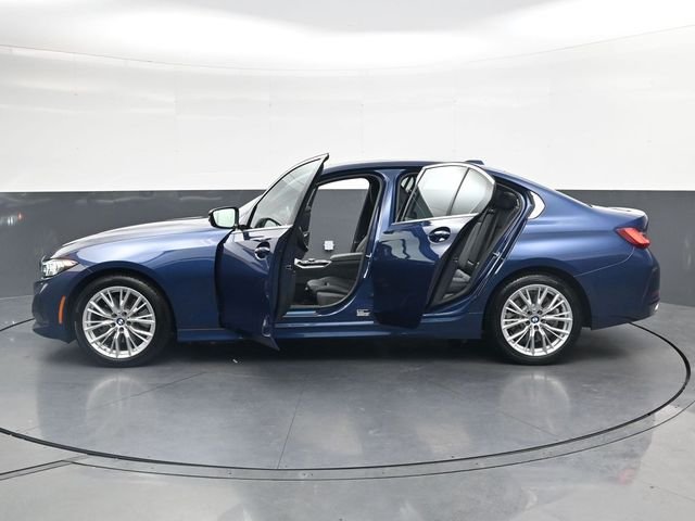 Used 2024 Blue BMW 330i image 39