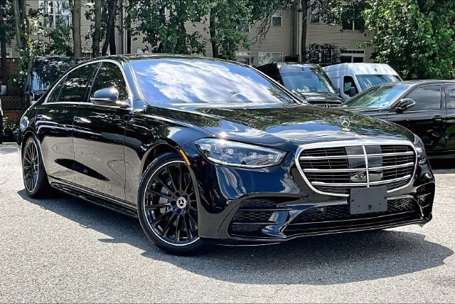 Used 2022 Black Mercedes-Benz S 580 image 1