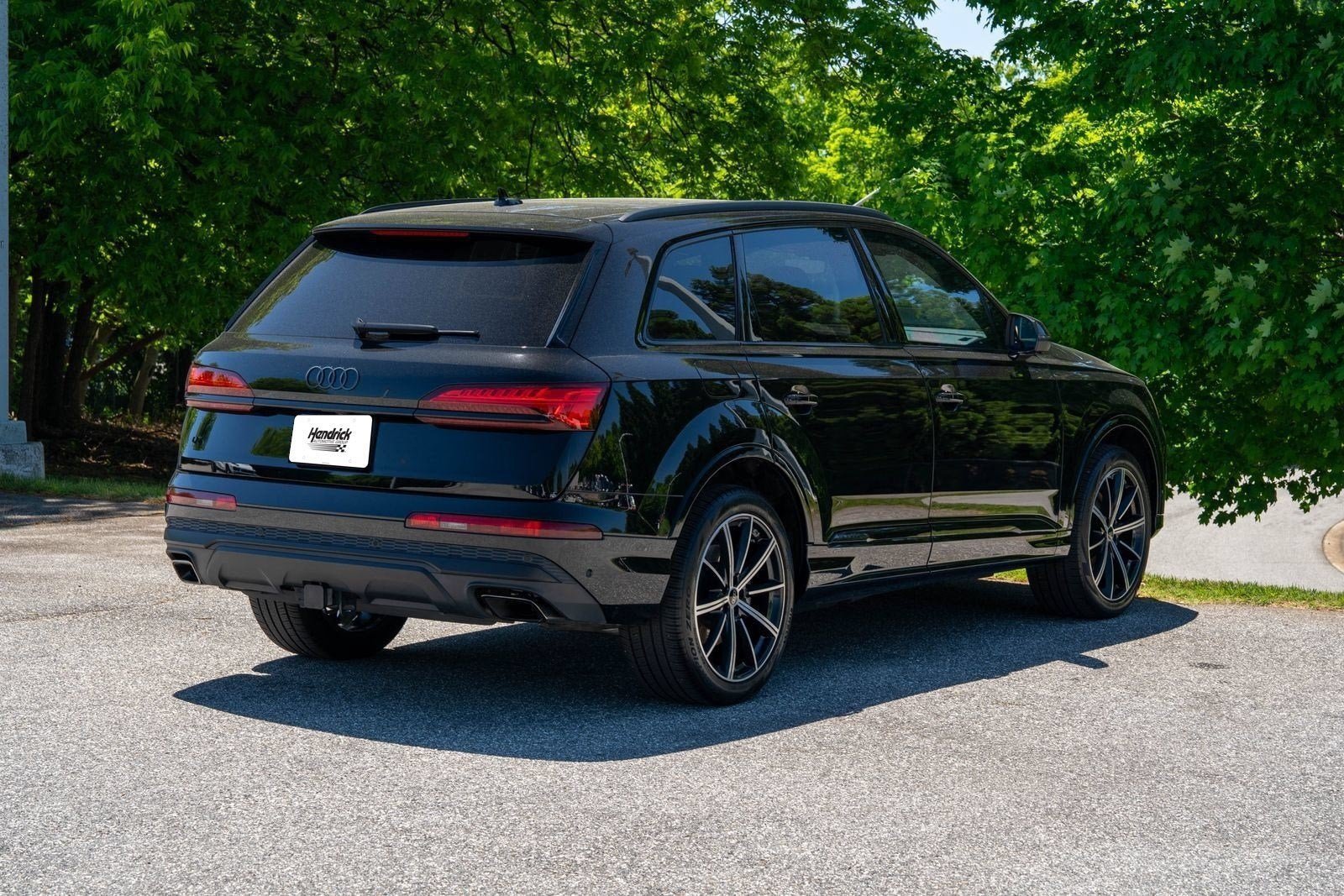 Used 2025 Mythos Black Metallic Audi Premium Plus image 8