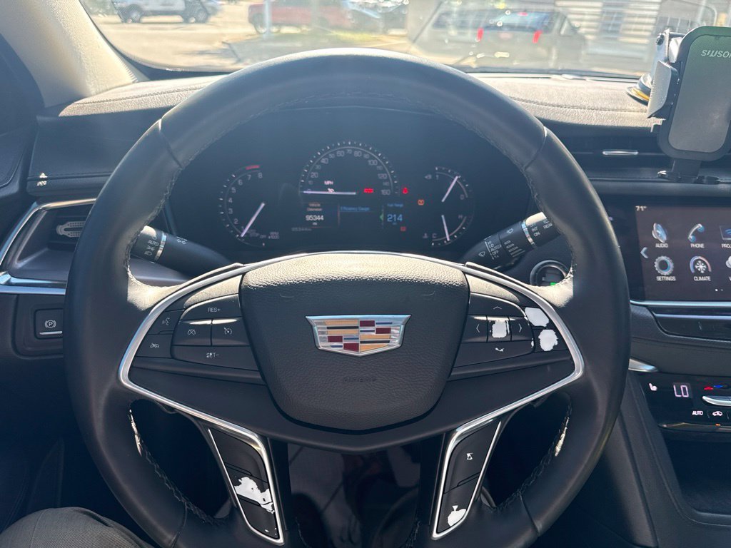 Used 2017 Black Cadillac Luxury image 9