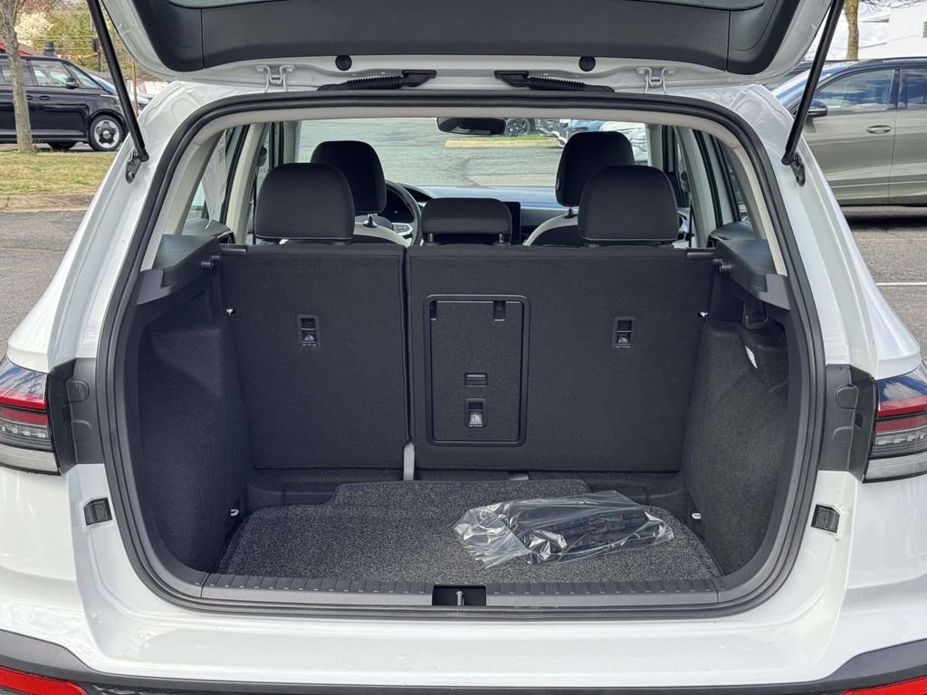 New 2026 White Volkswagen 1.5T S image 29