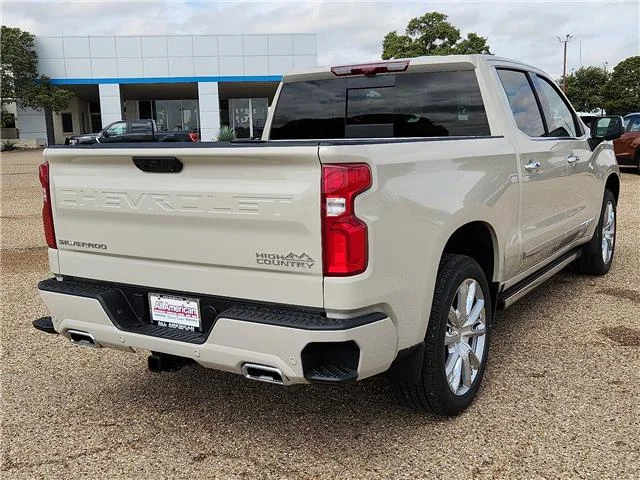 New 2026 G42 White Sands Chevrolet High Country 4x4 Crew Cab 5.75 ft. box 147.4 in. W image 4