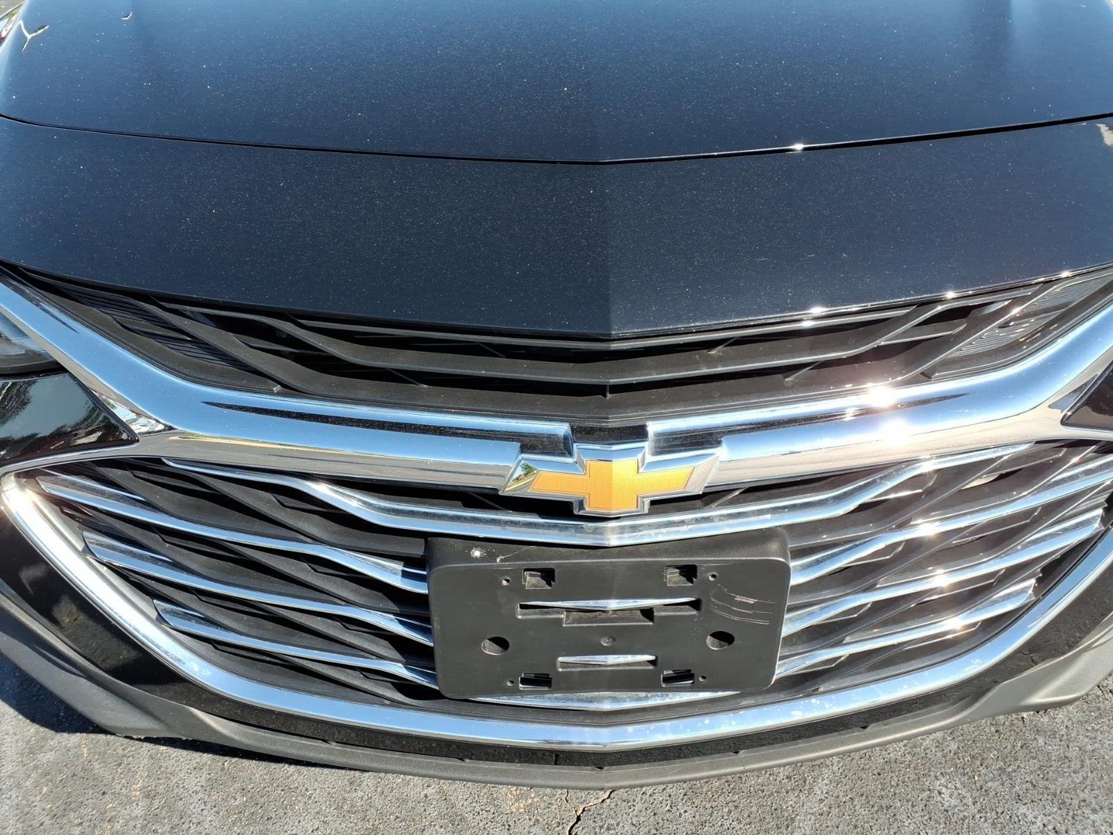 Used 2025 Mosaic Black Metallic Chevrolet LT image 14