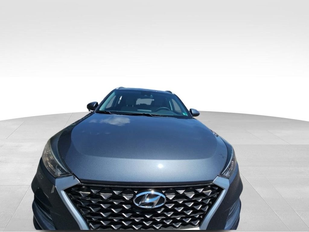 Used 2019 Gray Hyundai Value image 3