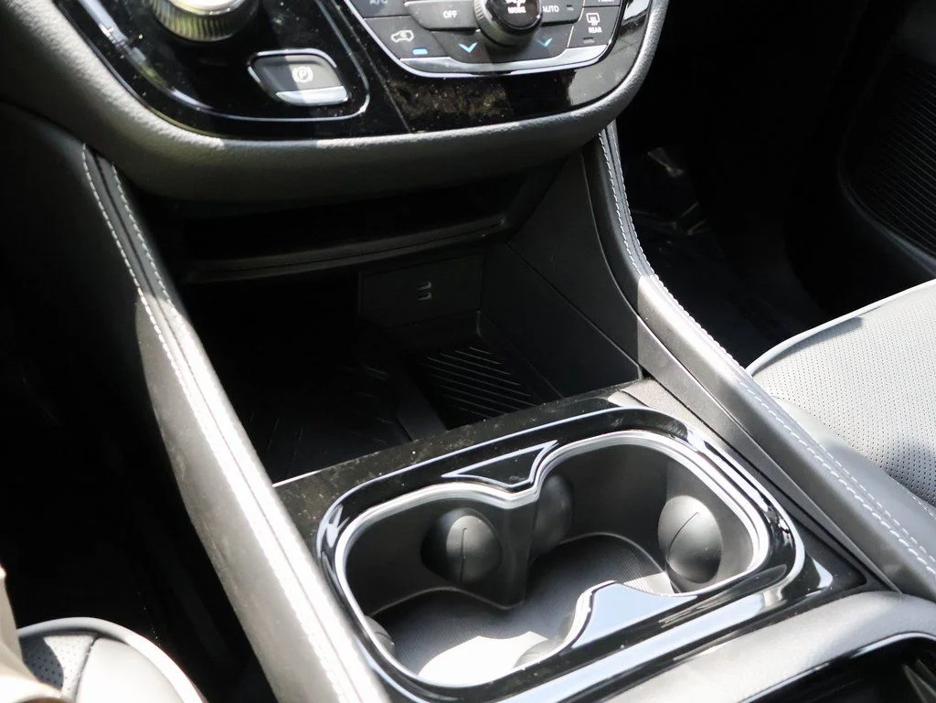 2026 Chrysler Pacifica Limited - Photo 39