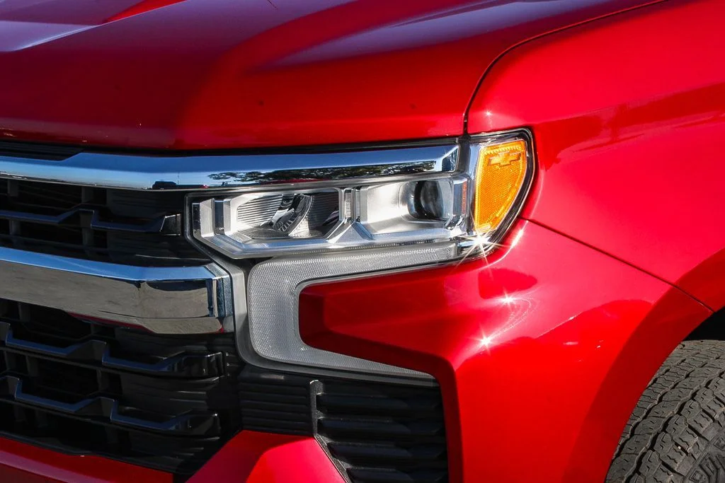 Used 2023 Red Chevrolet LT image 5
