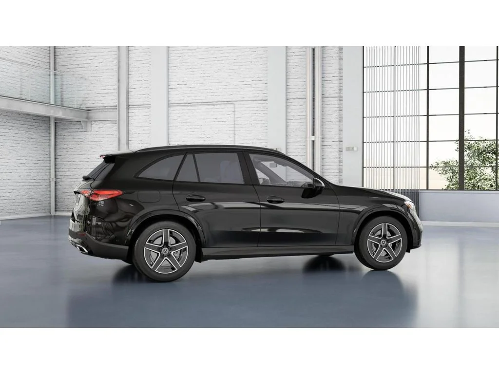 New 2027 Black Mercedes-Benz GLC 300 image 18