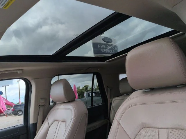 Certified Used 2024 Oxford White Ford Limited image 23