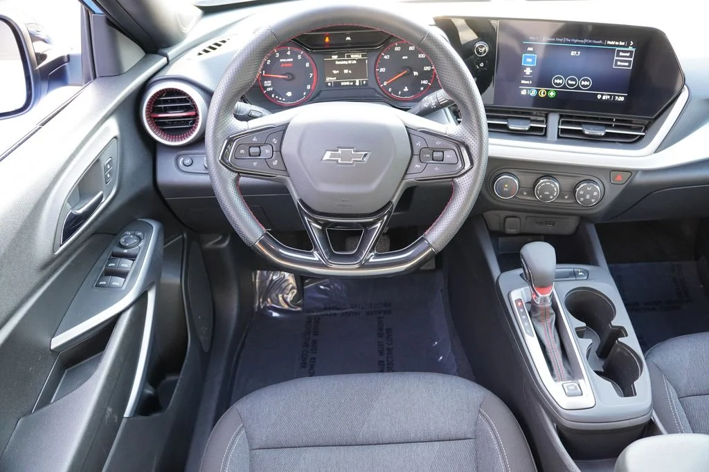 Used 2024 Fountain Blue Chevrolet 1RS image 20