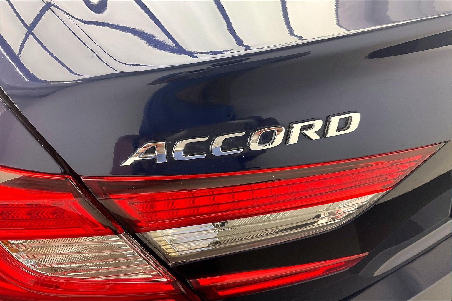 Used 2019 Blue Honda LX image 32