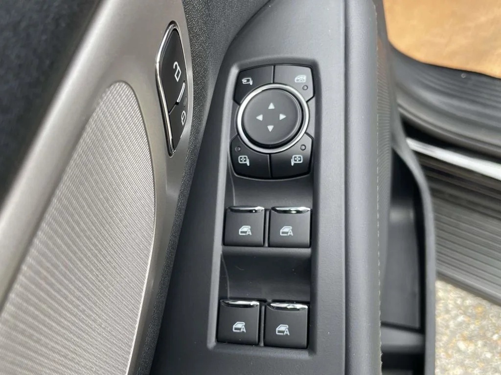 New 2026 Agate Black Metallic Ford MAX Active image 16