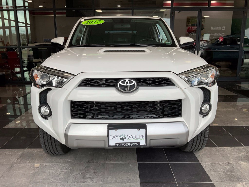 Used 2017 Toyota 4Runner Off-Road with VIN JTEBU5JR9H5407445 for sale in Kansas City