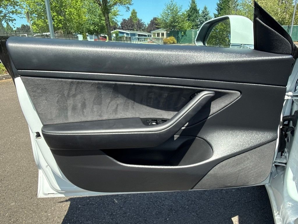 Used 2020 Pearl White Multi-Coat Tesla Standard Range Plus image 15