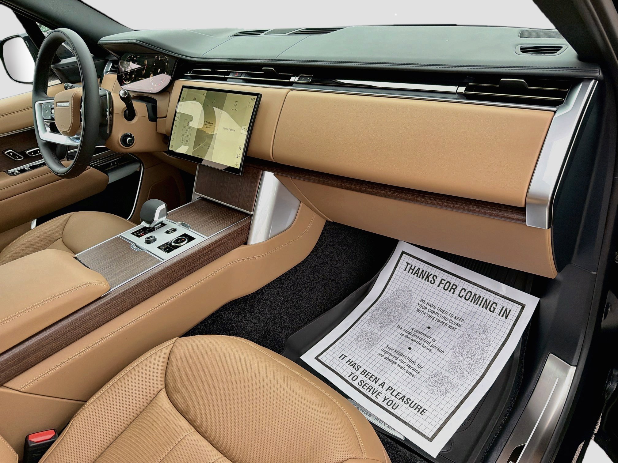 New 2027 British Racing Green LAND ROVER SE image 15