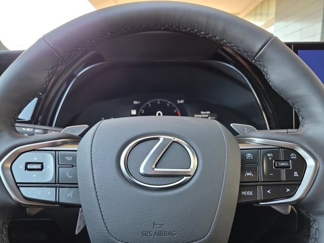 New 2026 Wind Chill Pearl Lexus PREMIUM AWD image 31