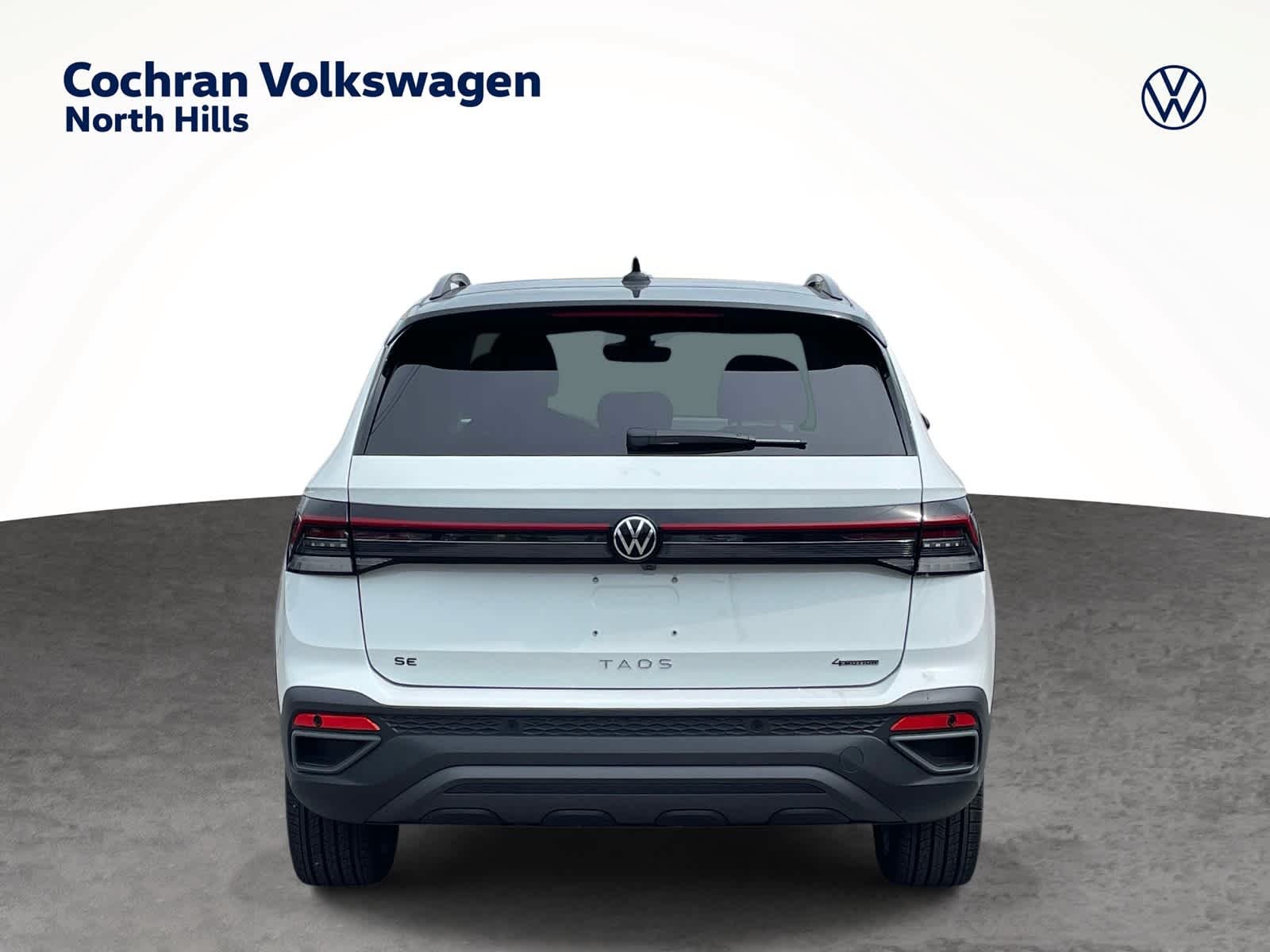 New 2026 Pure White w/Deep Black Roof Volkswagen SE Black image 8