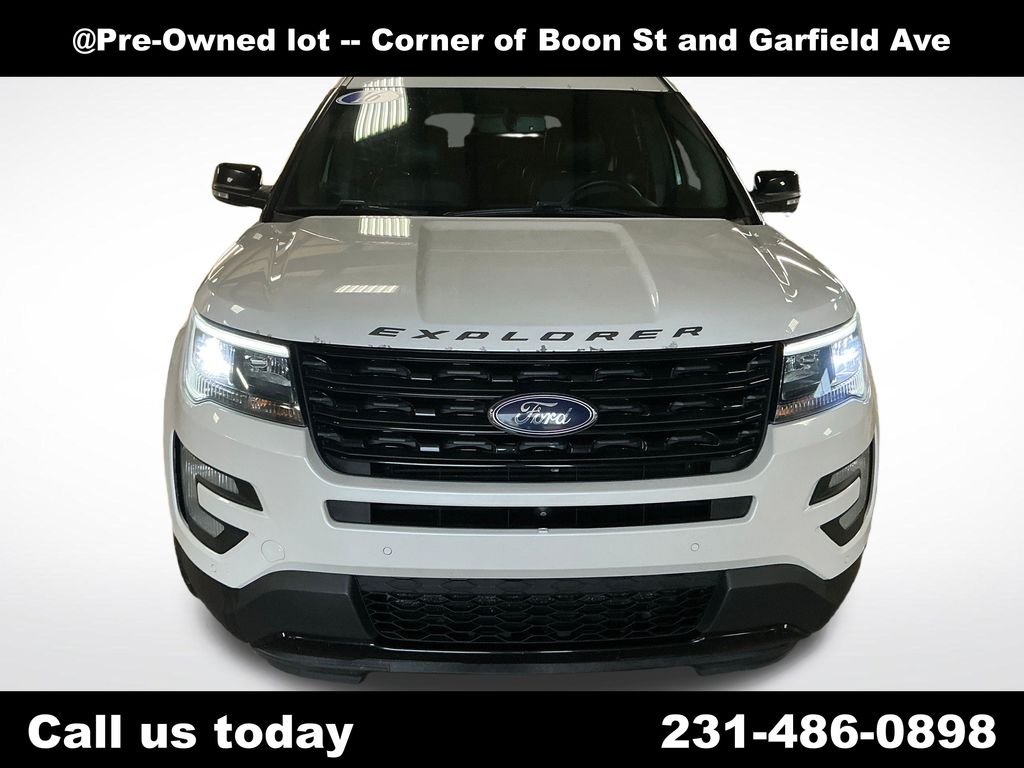 Used 2016 White Ford Sport image 8