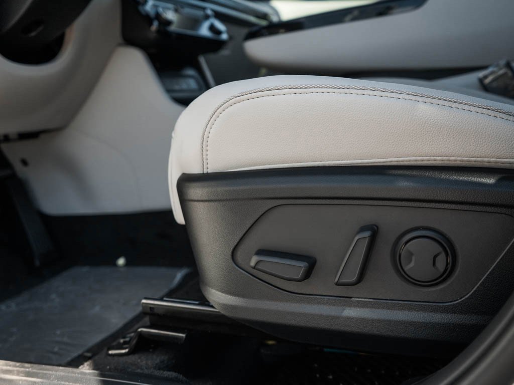 New 2026 Serenity White Pearl Hyundai Limited AWD image 18