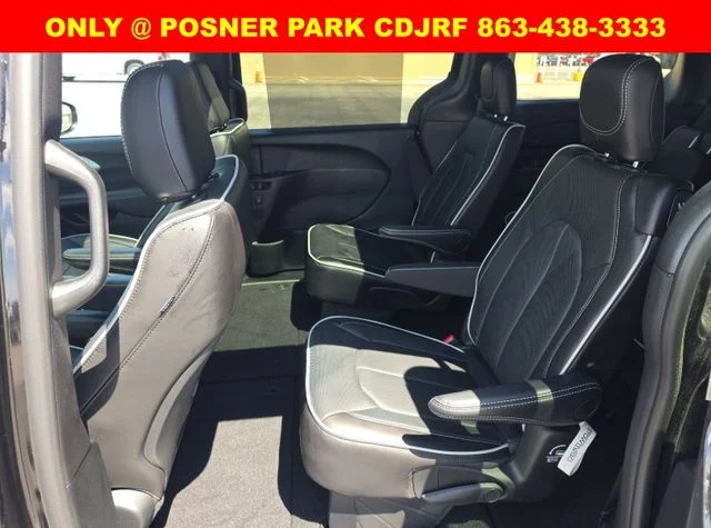 Used 2025 Black Chrysler Limited image 7