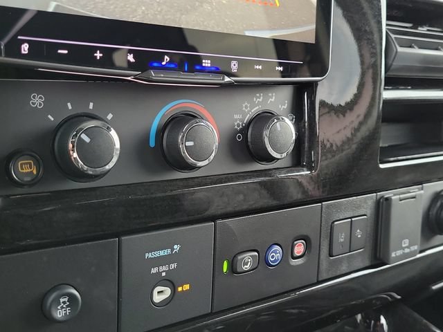 Used 2025 Special Exterior Color GMC Work Van image 19