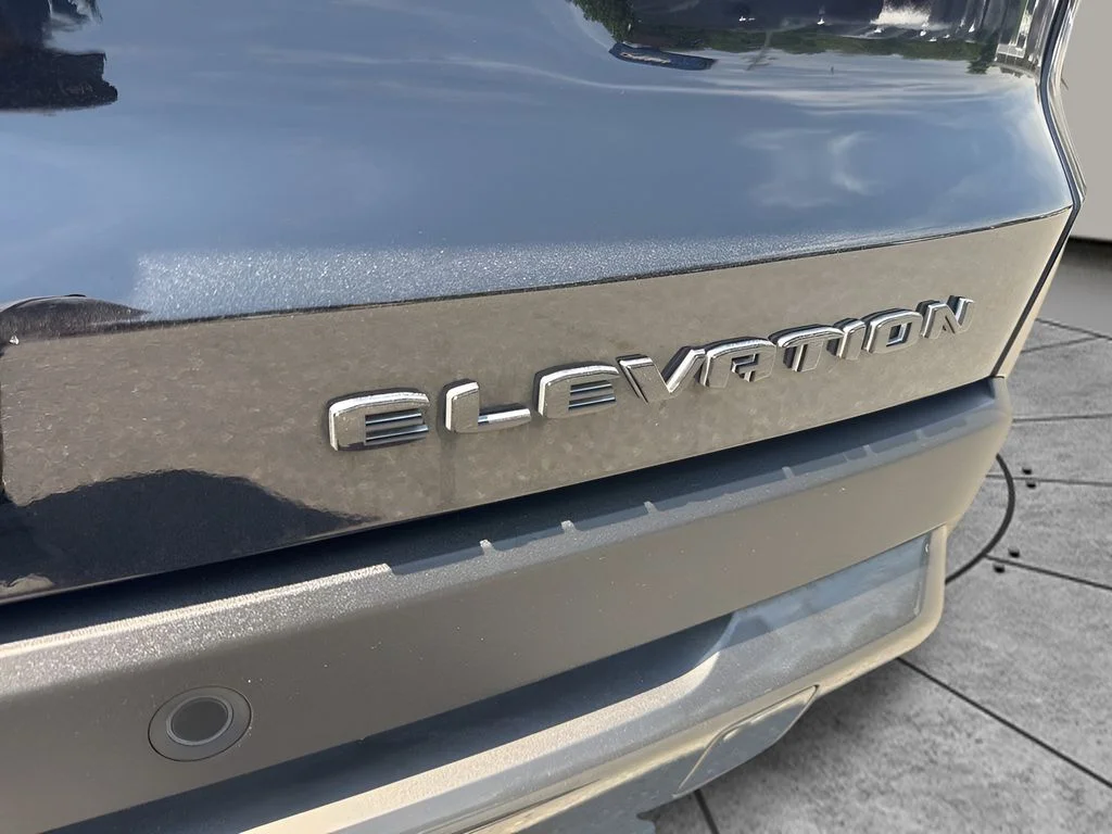 Used 2026 Black GMC Elevation image 28