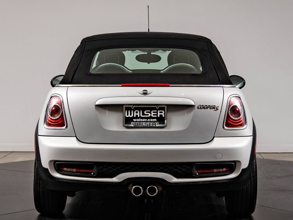 Used 2014 White Silver MINI  image 7