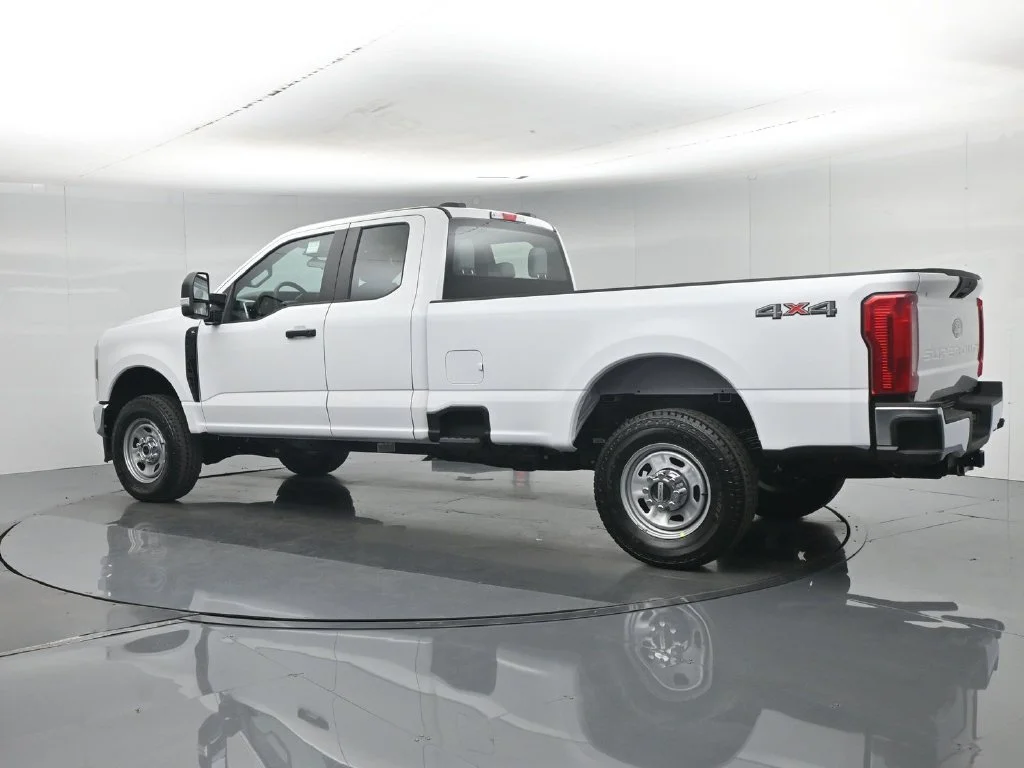 New 2027 White Ford XL image 6