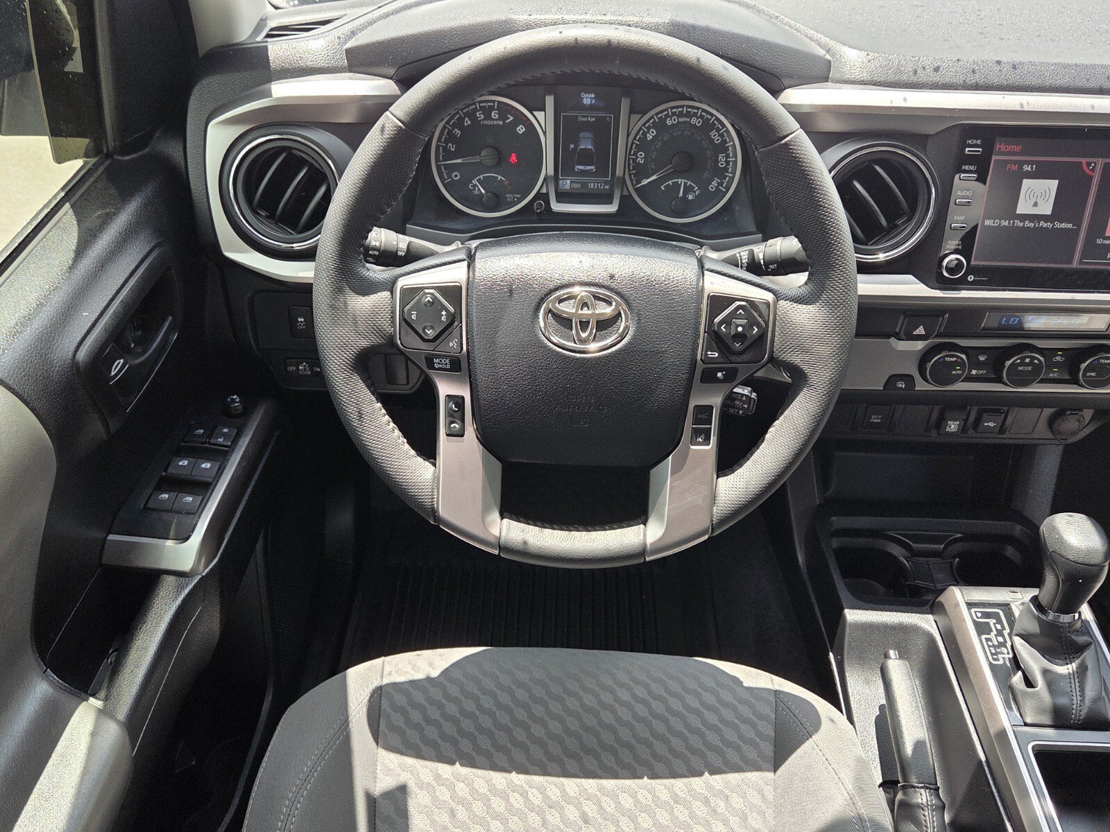 Used 2023 Ice Toyota SR5 image 5