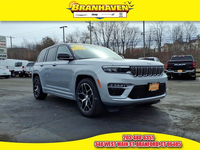 CERTIFIED 2022 JEEP GRAND CHEROKEE SUMMIT WITH NAVIGATION & 4WD