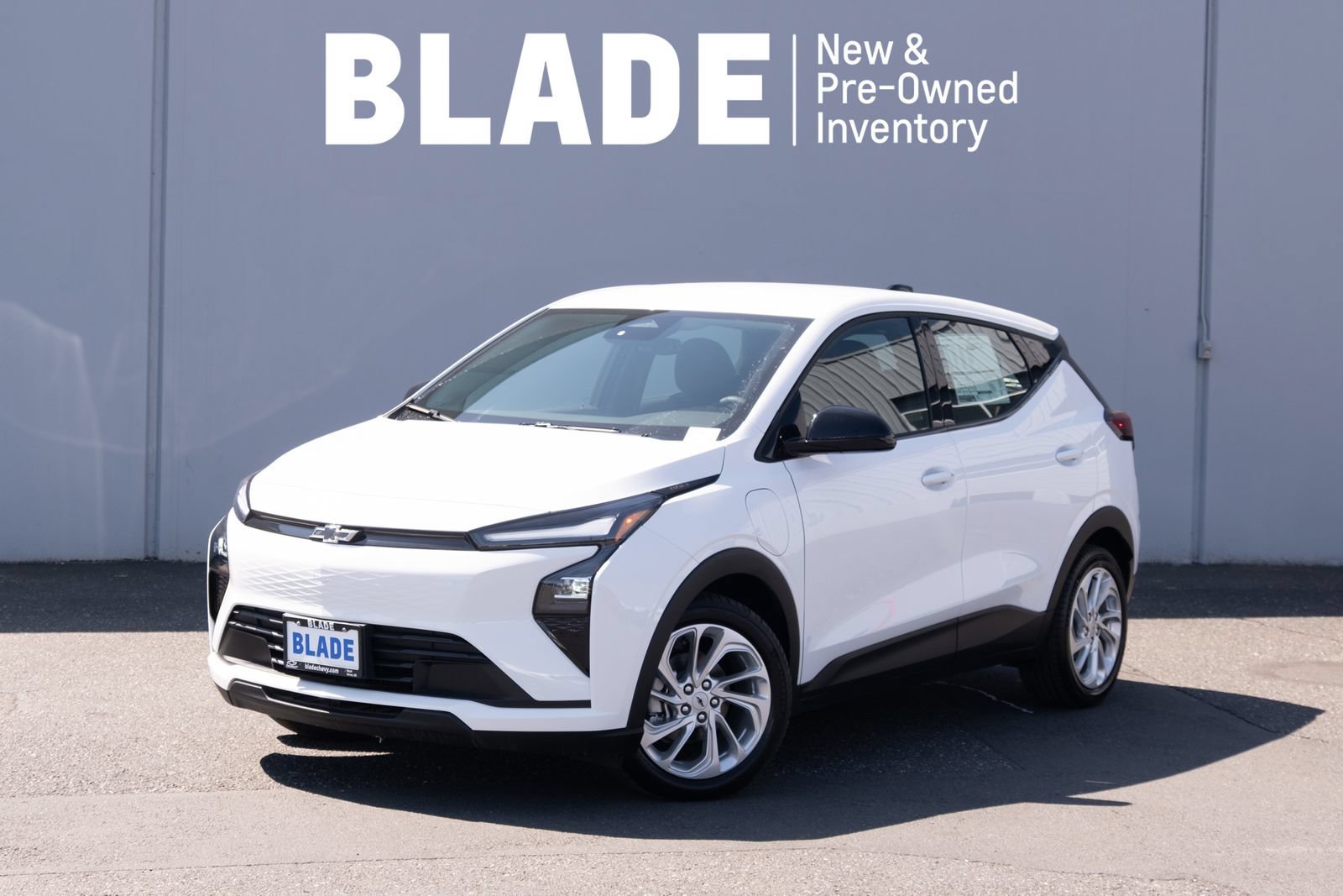 New 2027 Summit White Chevrolet LT image 1