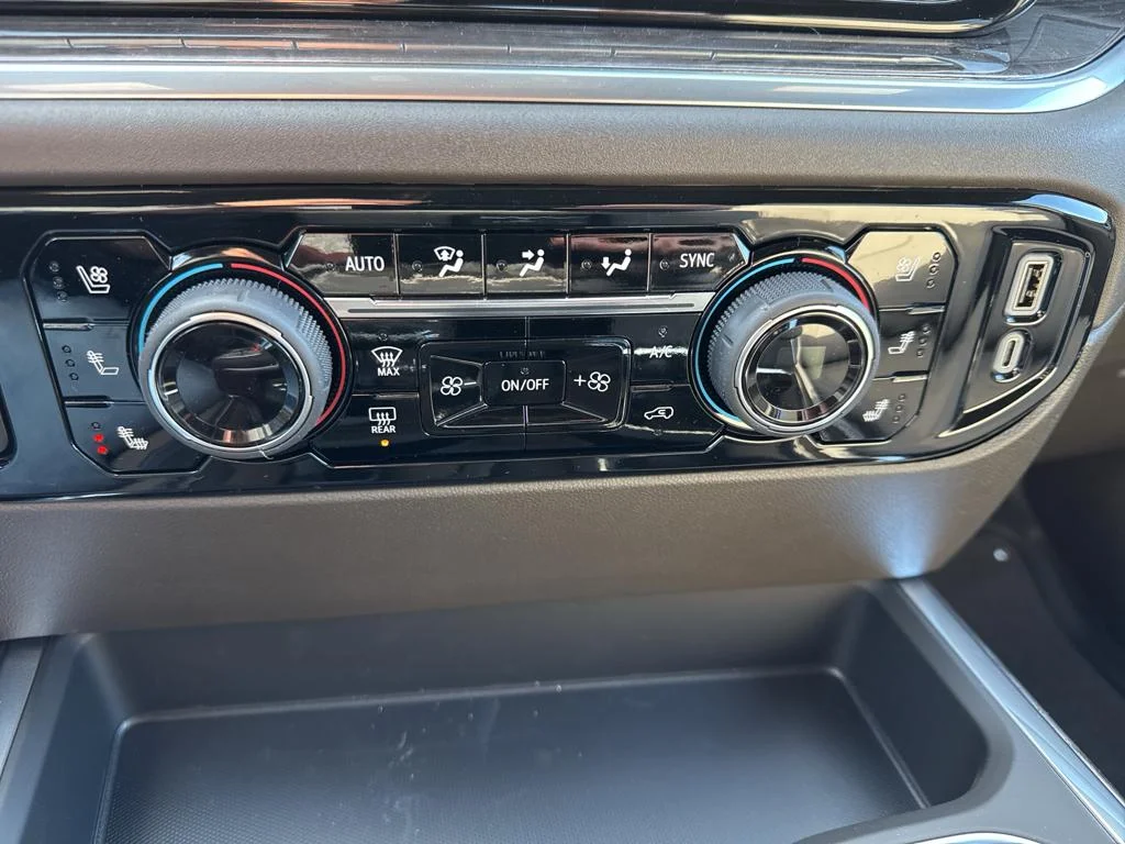 2025 Chevrolet Silverado 1500 LTZ - Photo 26