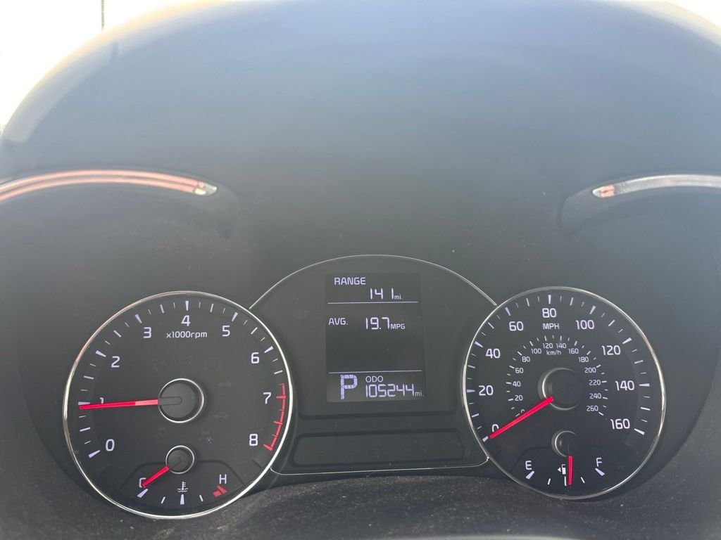 Used 2016 Blue Kia LX image 9