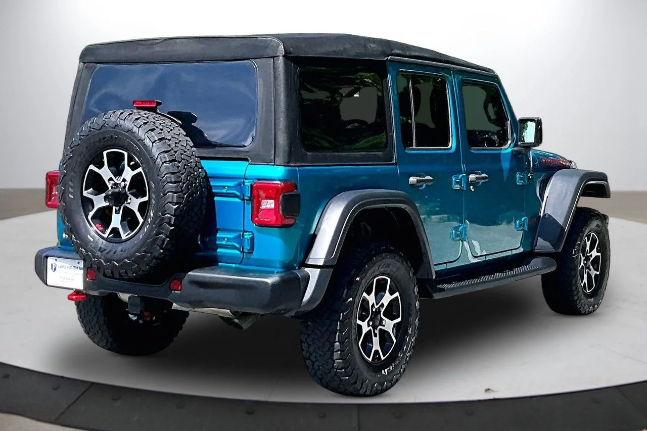 Certified Used 2020 Teal Jeep Rubicon image 9