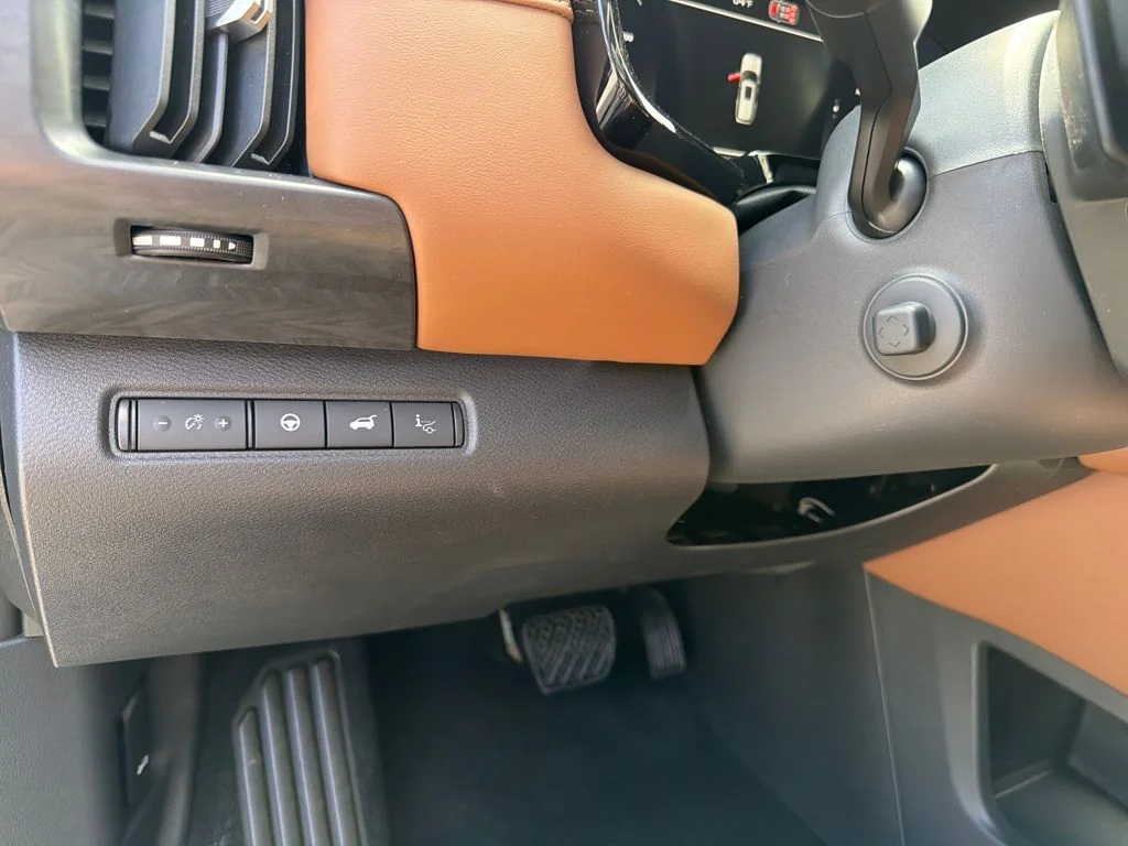 New 2026 Boulder Gray Pearl Nissan Platinum image 20