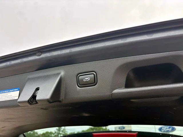 Certified Used 2020 Moonlight Cloud Hyundai SEL image 16